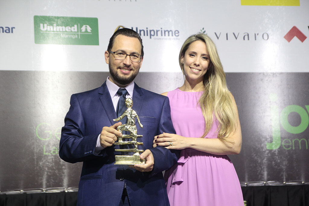 Empresário George Coelho recebe Prêmio Jovem Empreendedor 2021