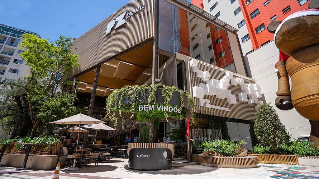 ARQUITETURA - Mall gastronômico sustentável transforma 20 toneladas de lixo orgânico em adubo