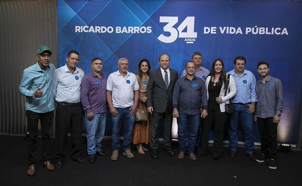 Comemoração aos 34 anos de vida pública de Ricardo Barros reúne mais de 1.200 pessoas